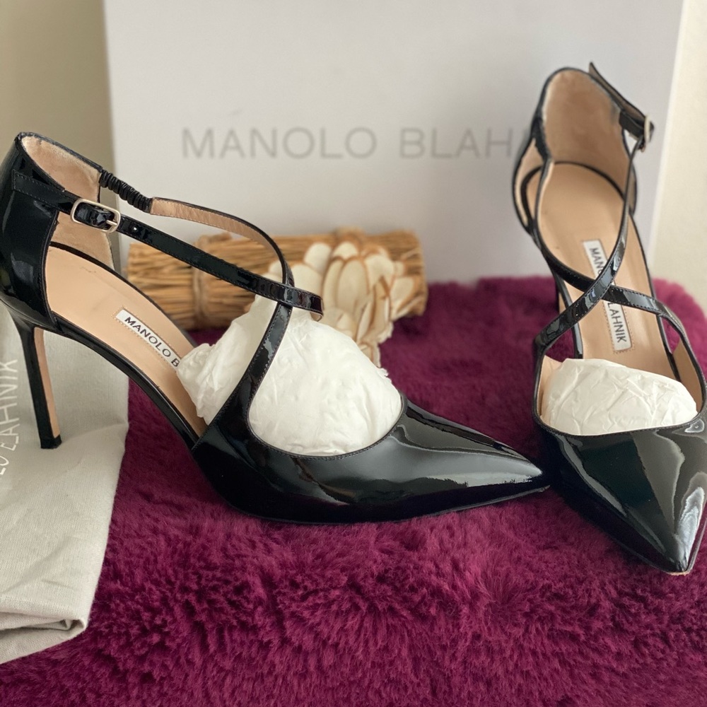 Manolo Blahnik black patent heels. Size 39 1/2